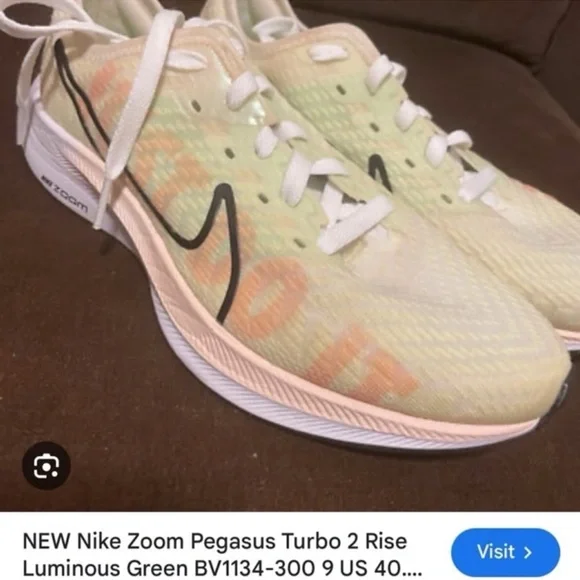 Nike Gradient Yellow Pegasus Sneakers excellent condition 8.5 - Picture 9 of 9